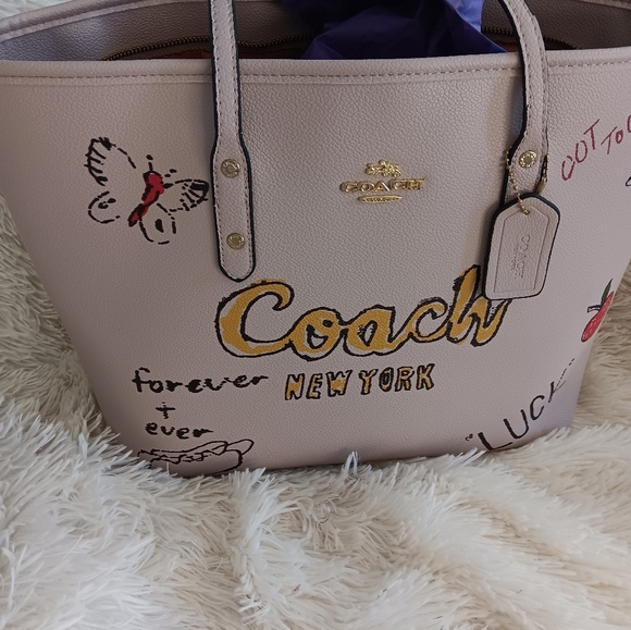 Coach TOTE - Picture 4 of 8